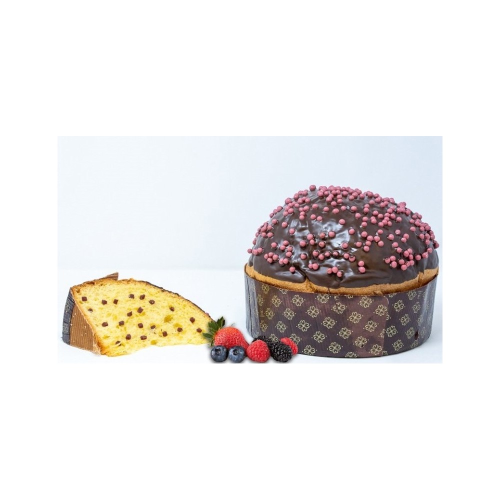 Handgefertigter Panettone mit Waldfrüchten, Zitrone und Schokolade